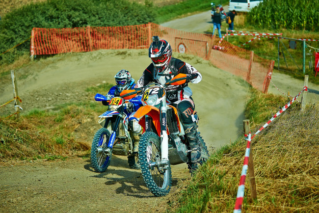 Обои картинки фото спорт, мотокросс, трасса, гонка, состязание