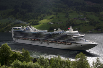 Картинка caribbean+princess корабли лайнеры круизный лайнер