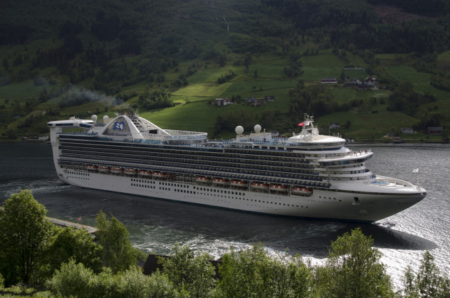 Обои картинки фото caribbean princess, корабли, лайнеры, круизный, лайнер