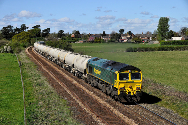 Обои картинки фото техника, поезда, железная, дорога, рельсы, локомотив, состав