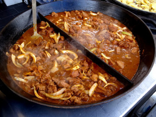 Картинка еда мясные+блюда гуляш