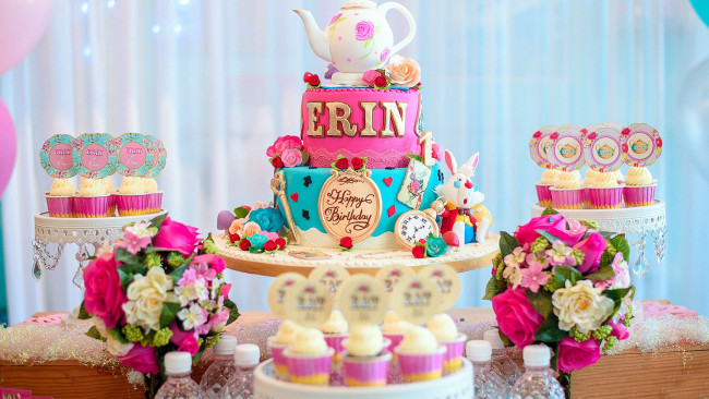 Обои картинки фото еда, торты, многослойный, торт, праздничный