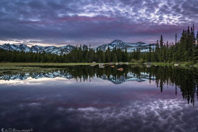 Обои картинки фото природа, реки, озера, снег, вода, озеро, деревья, горы