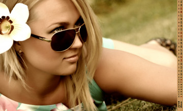 Картинка календари девушки очки цветок лицо взгляд