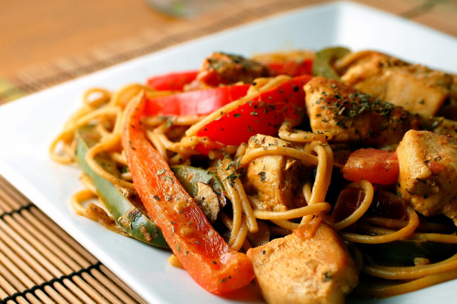 Обои картинки фото еда, макаронные блюда, спагетти, макароны, паста