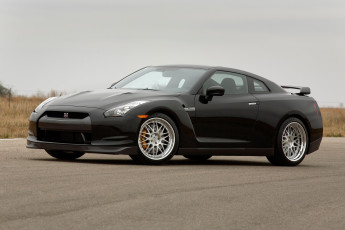 Картинка автомобили nissan datsun