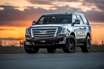 Картинка автомобили cadillac hennessey