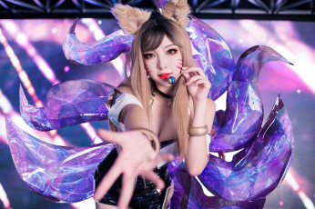 Картинка девушки -+креатив +косплей костюм ушки микрофон хвосты