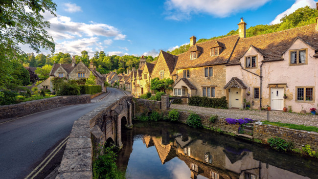 Обои картинки фото wiltshire,  castle combe,  cotswolds, города, - улицы,  площади,  набережные, канал, мост, дома, шоссе