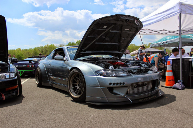 Обои картинки фото nissan silvia, автомобили, выставки и уличные фото, nissan, silvia, крутой, японский, самурай, который, умеет, валить, боком, и, не, только