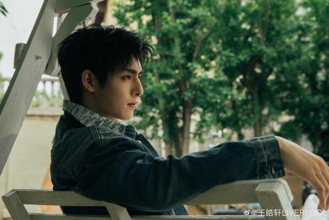 Обои картинки фото мужчины, wang hao xuan, актер, профиль, куртка