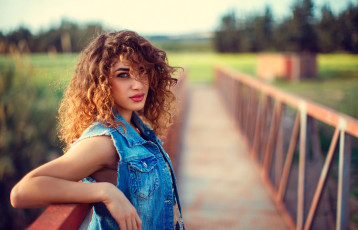 Картинка девушки -+рыжеволосые+и+разноцветные девушка