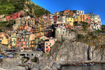 Картинка manarola cinque terre italy города амальфийское лигурийское побережье италия манарола Чинкве-терре скала дома здания