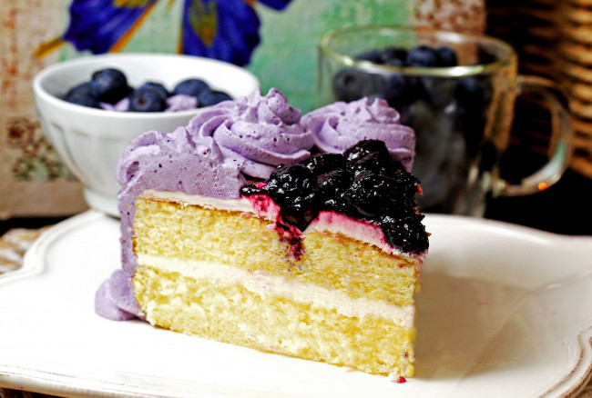 Обои картинки фото еда, пирожные, кексы, печенье, торт, крем, черника