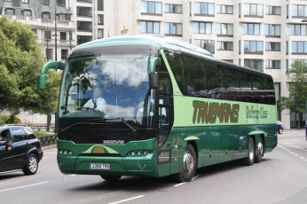 Картинка автомобили автобусы пассажирский транспорт