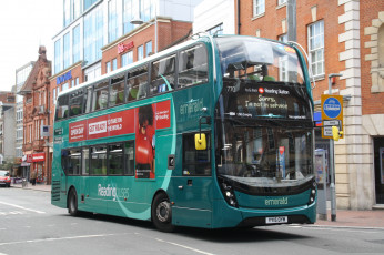 Картинка автомобили автобусы пассажирский транспорт