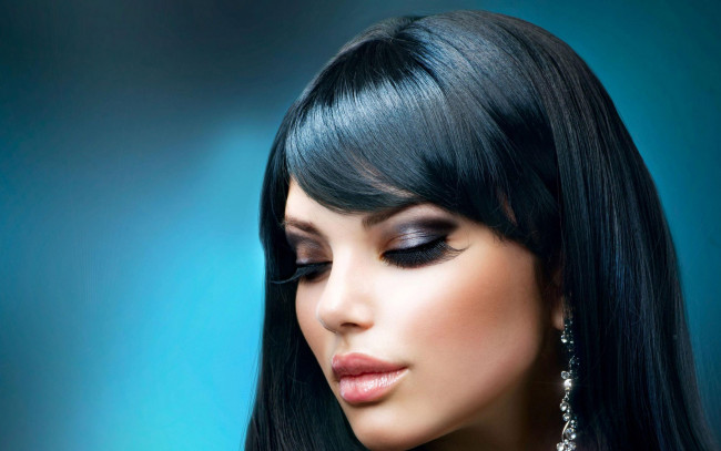 Обои картинки фото девушки, анна субботина, серьги, ресницы, лицо, модель, брюнетка