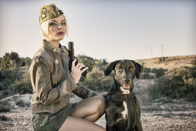 Обои картинки фото девушки, -unsort , девушки с оружием, ствол