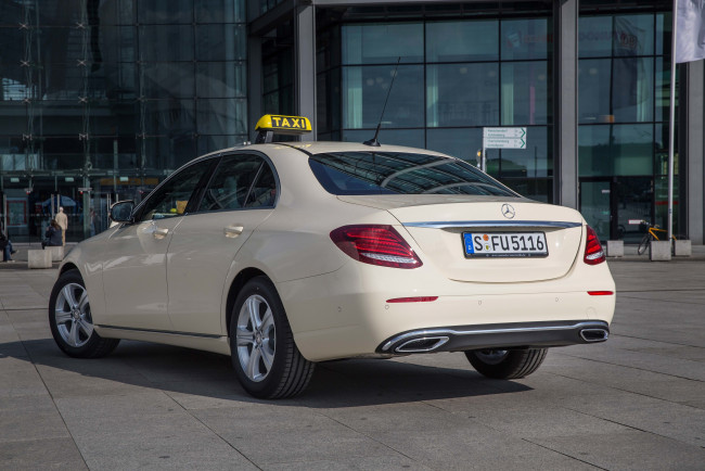 Обои картинки фото автомобили, mercedes-benz, 2016г, w213, d, taxi, e, 200