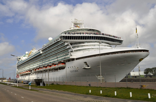 Обои картинки фото ijmuiden ventura, корабли, лайнеры, круиз, лайнер