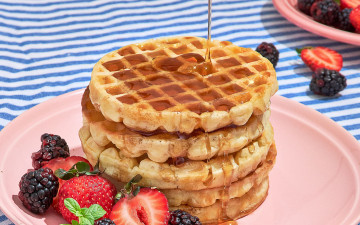 Картинка еда блины +оладьи вафли мед ягоды