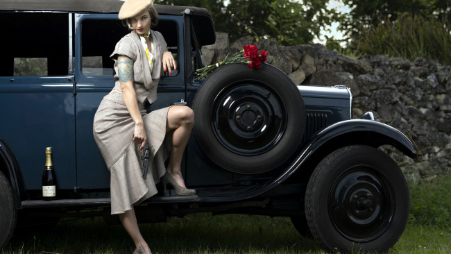 Обои картинки фото автомобили, -авто с девушками, ретро