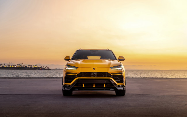 Обои картинки фото vorsteiner,  lamborghini urus 2021, автомобили, lamborghini, urus, 4k, тюнинг, 2021, года, вид, спереди, итальянские, желтый, побережье