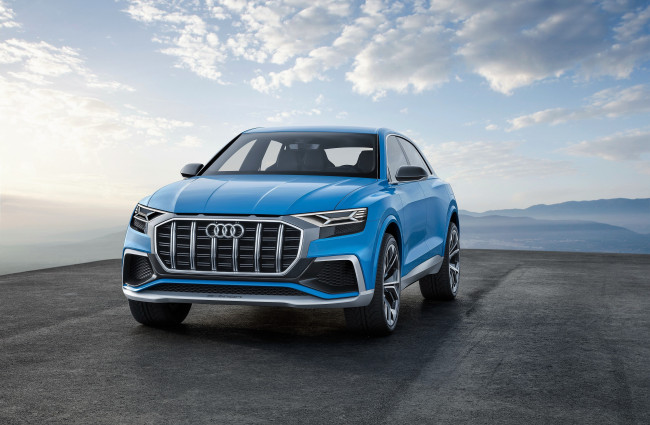 Обои картинки фото audi q8 2018, автомобили, audi, голубой, площадка, горы