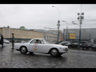 Картинка автомобили lancia