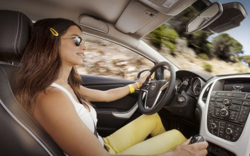 Картинка автомобили авто девушками девушка