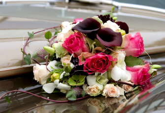 Картинка цветы букеты композиции розы гортензия каллы