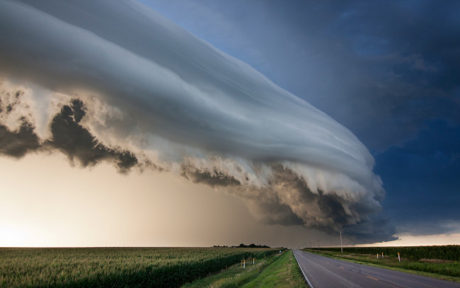 Обои картинки фото природа, стихия, пейзаж, тучи, поле