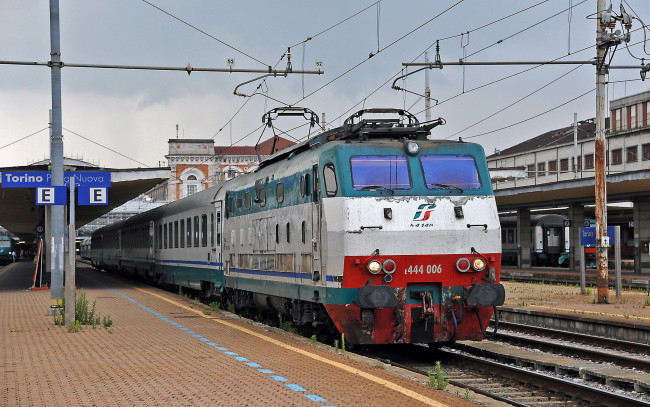 Обои картинки фото техника, электровозы, рельсы, дорога, состав, локомотив, железная