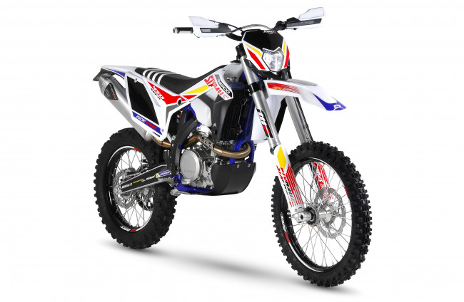 Обои картинки фото мотоциклы, sherco