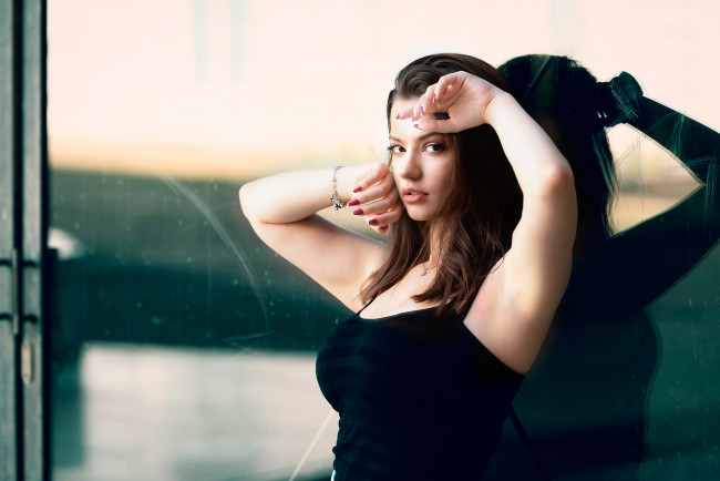 Обои картинки фото девушка, девушки, -unsort , брюнетки, темноволосые, модель