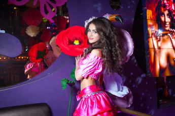 Картинка девушки -+брюнетки +шатенки golden girls ночной клуб модель