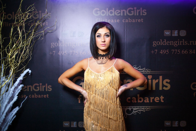 Обои картинки фото девушки, - брюнетки,  шатенки, golden, girls, ночной, клуб, модель