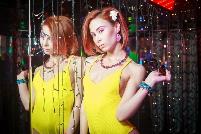 Обои картинки фото девушки, - рыжеволосые и разноцветные, golden, girls, ночной, клуб, модель