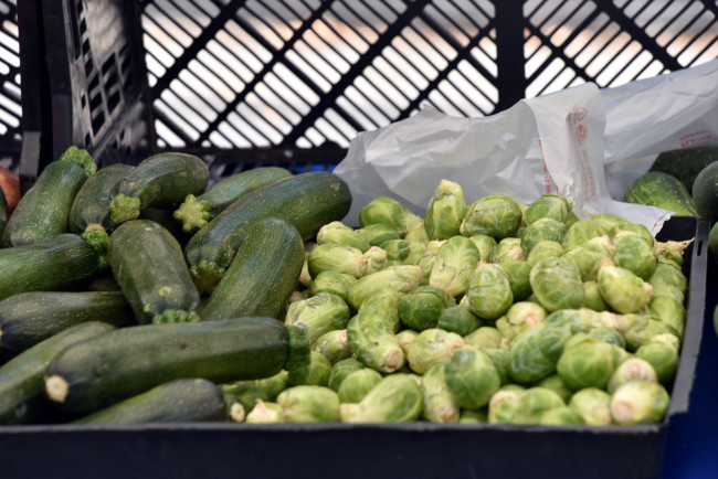 Обои картинки фото еда, овощи, цукини, капуста, брюссельская
