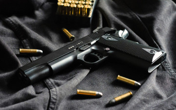Картинка оружие пистолеты пистолет патроны джинсы