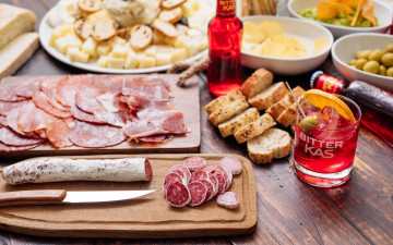 обоя еда, колбасные изделия, копченая, колбаса, нарезка