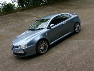 Картинка автомобили alfa romeo