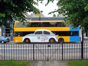 Картинка автомобили автобусы