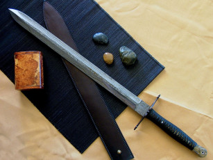 Картинка оружие холодное камни чехол