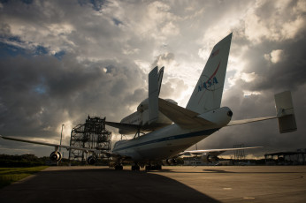 Картинка nasa авиация разные вместе челнок боинг перевозка