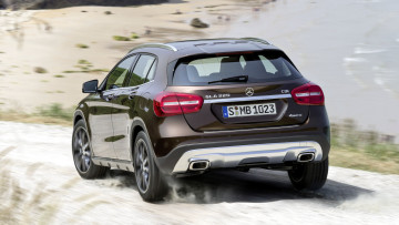 обоя mercedes, gla, автомобили, benz, mercedes-benz, германия, подразделение, daimler, ag, двигатели, грузовики, автобусы, легковые