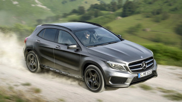 обоя mercedes, gla, автомобили, benz, mercedes-benz, грузовики, автобусы, германия, подразделение, daimler, ag, легковые, двигатели