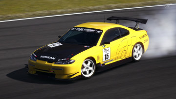 Картинка спорт drift nissan