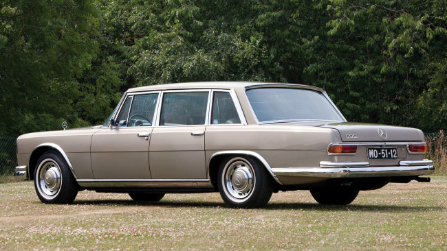 Обои картинки фото mercedes, автомобили, benz, двигатели, автобусы, грузовики, легковые, подразделение, daimler, ag, германия, mercedes-benz