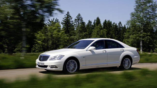 Обои картинки фото mercedes, автомобили, benz, двигатели, автобусы, грузовики, легковые, подразделение, daimler, ag, германия, mercedes-benz